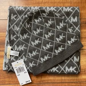 Michael Kors Matching Scarf And Beanie